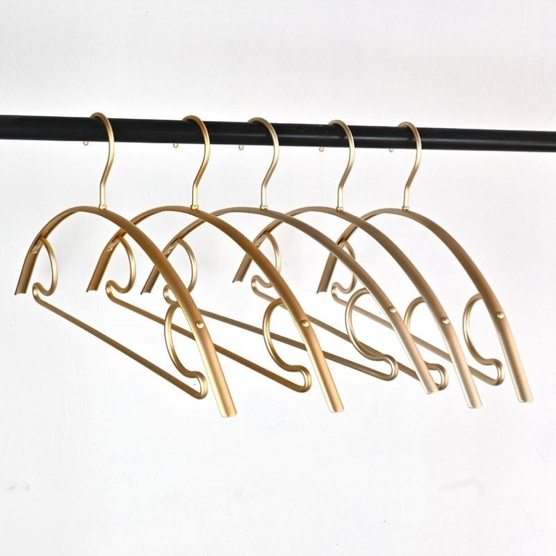 衣架铝合金吸盘式晾衣架挂衣宽肩家用架衣挂衣架衣服防滑无痕