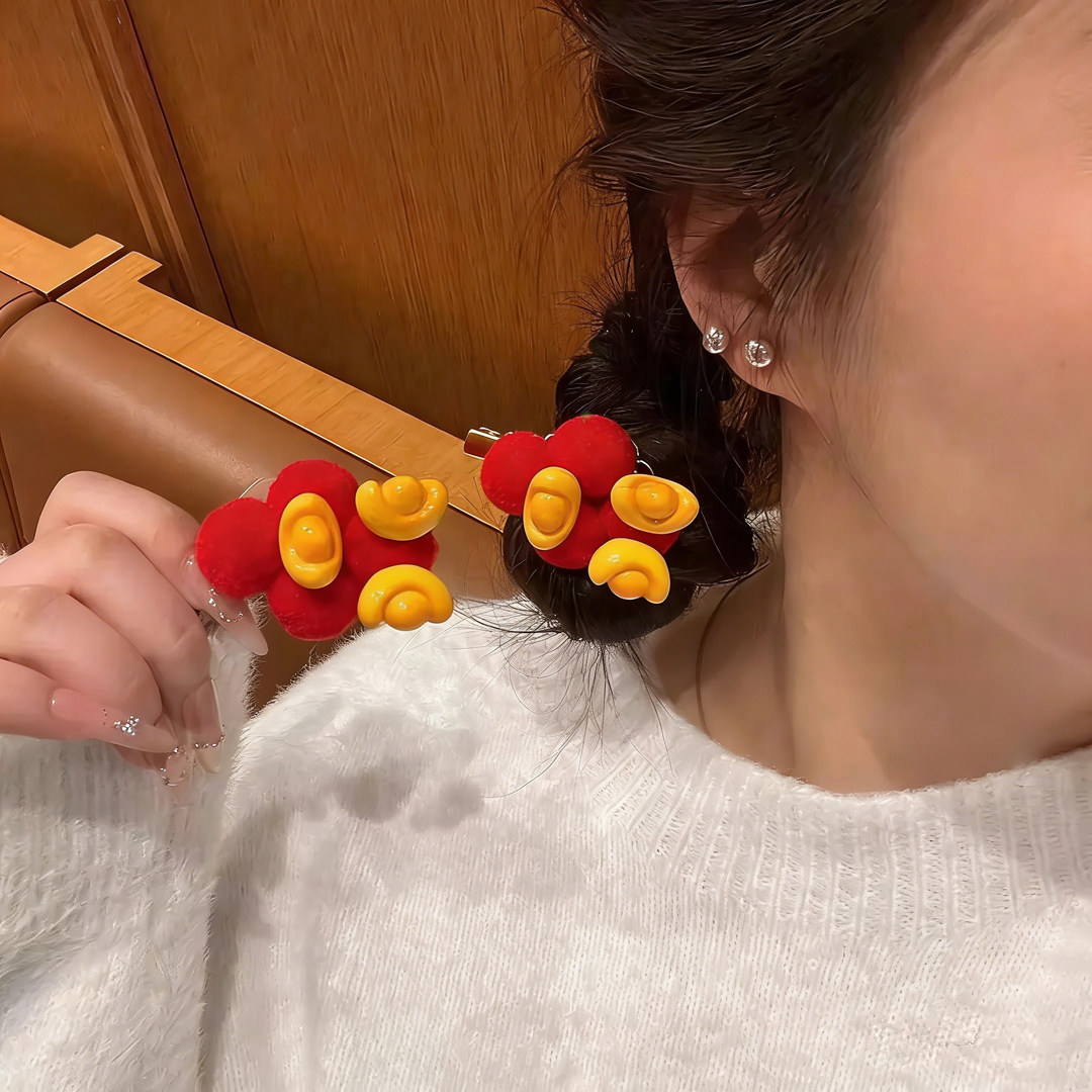 新年氛围感红色毛球金元宝发夹女2026新款春节拜年侧边夹发卡头饰,饰品/流行首饰/时尚饰品新,发饰,淘宝优惠券,粉丝福利购,淘宝优惠卷