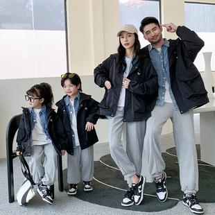 亲子装连帽套头休闲外套2023春秋款卫衣一家三四口气质夹克上衣潮