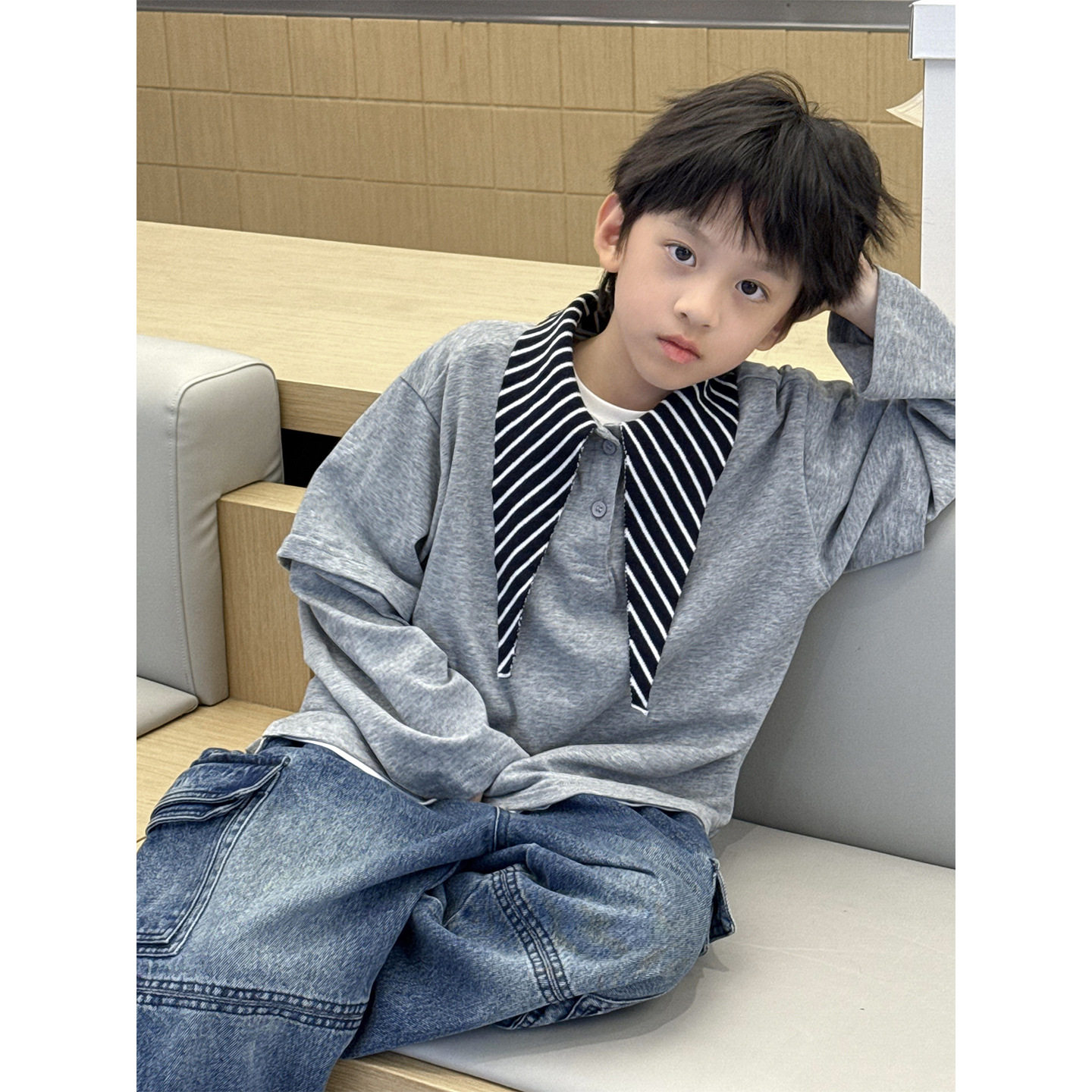 2025儿童长袖秋装男女童新款个性条纹大翻领上衣假两件T恤衫潮