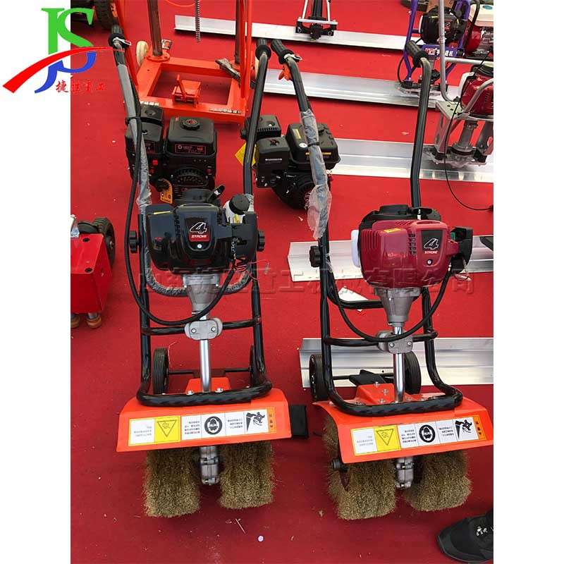 小型号手推式彩钢瓦去锈机 钢结构屋顶翻新机 汽油型钢丝刷打磨机