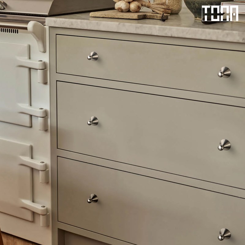 与风行.同那TONA 黄铜单孔把手黄铜抽屉拉手中古风衣柜橱柜小拉手