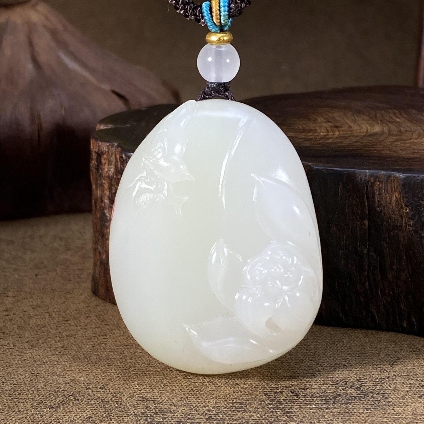 新疆和田玉羊脂白玉带翠随型花鸟山料吊坠首饰颈饰简约经典气质