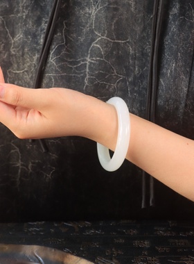 新疆和田玉羊脂白玉手镯平安镯