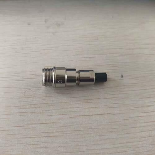 可维修TMW R03-JB8M，多治见航插正品