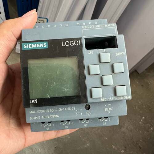 可维修西门子控制器 6ED1052-1HB00-0BA8，实物拍议价
