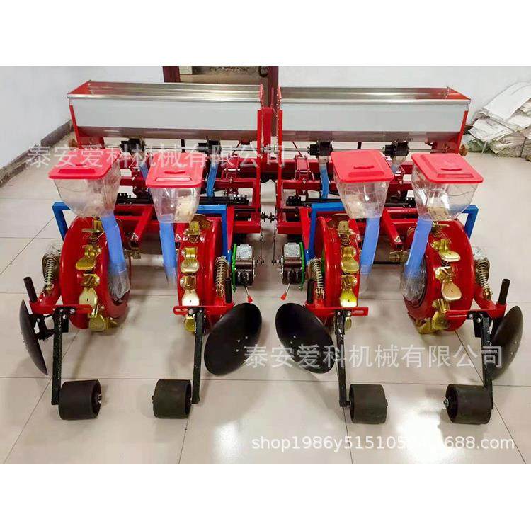 油葵玉米谷子高梁鸭嘴免打孔膜上播种机起垄铺膜播种施肥喷药滴灌