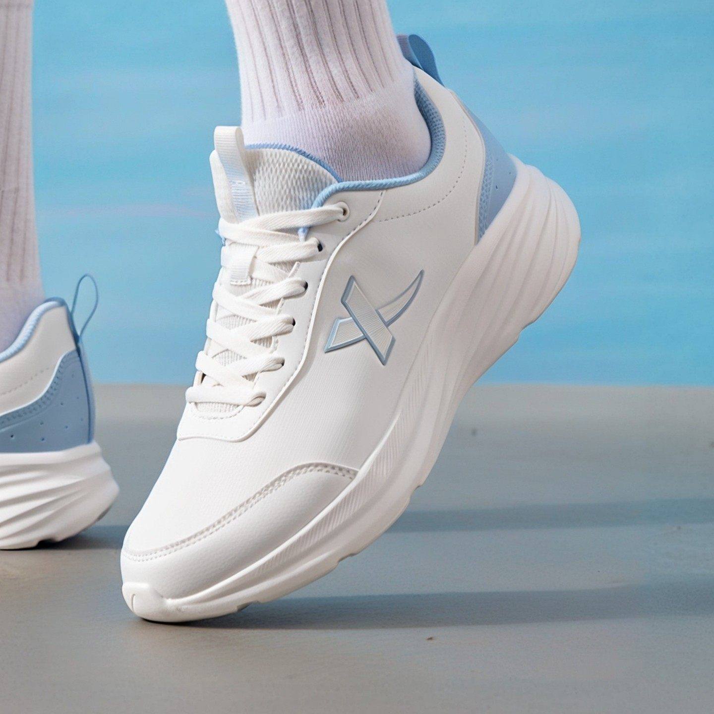 特步羽逸FW丨跑步鞋女秋季新款运动鞋皮面防泼水减震跑鞋休闲鞋子,运动鞋new,跑步鞋,淘宝优惠券,粉丝福利购,淘宝优惠卷