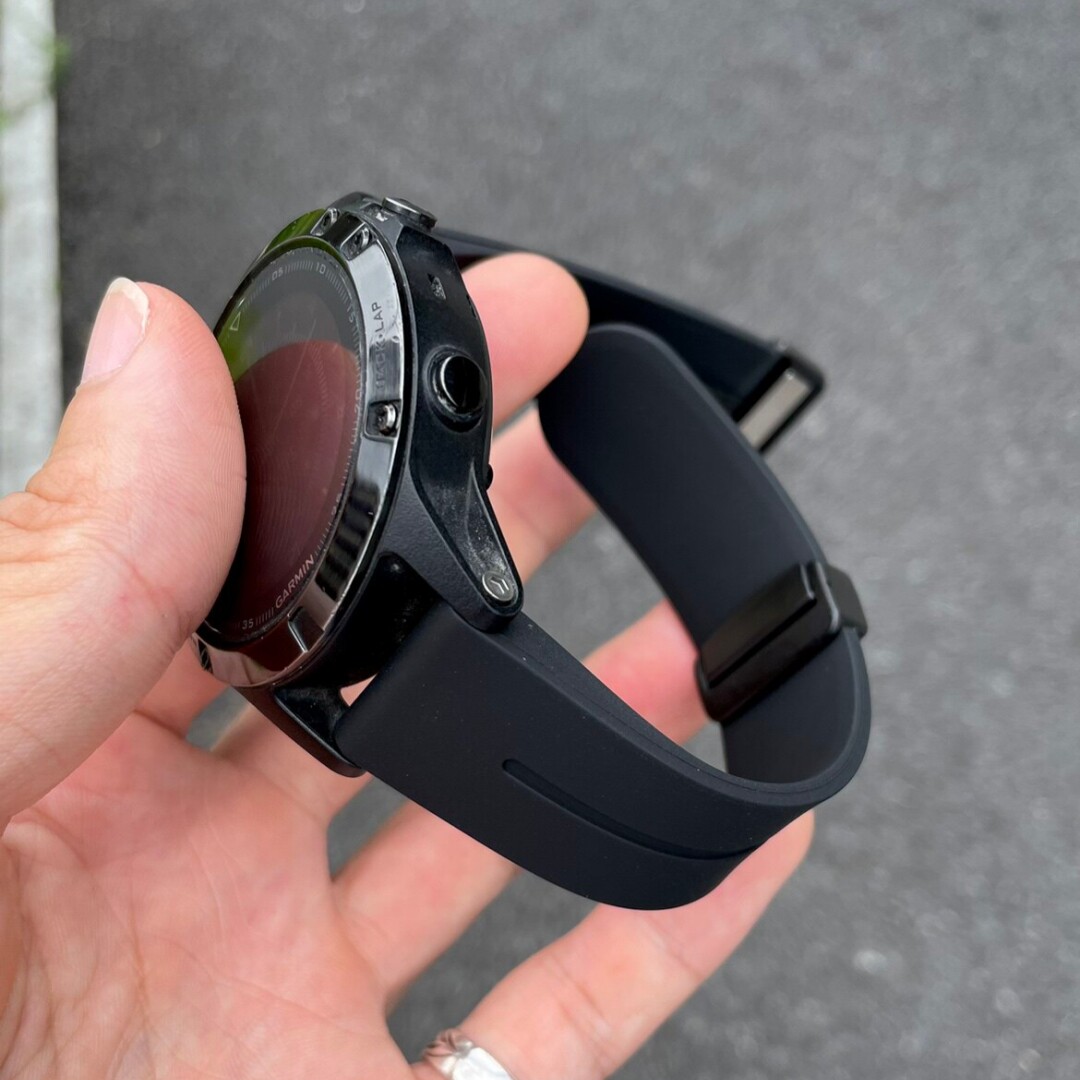 适用佳明硅胶Garmin飞耐时Fenix8/Fenix7X/Fenix6X/Fenix5X/Forerunner955/965/970/Tactix8硅胶折叠扣手表带图片