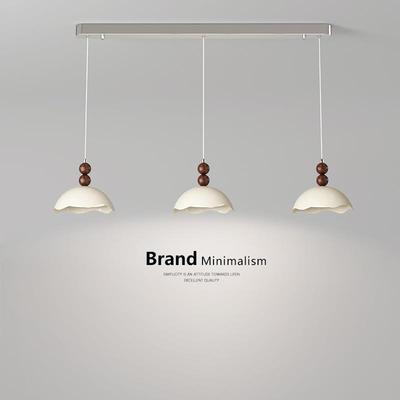 蛋壳奶油风餐厅灯高级感法式中古吊灯2025年新款设计师款餐桌吊灯