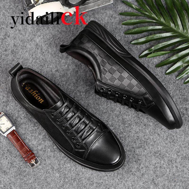 四季新款软底休闲皮鞋男真皮板鞋47大码系带男鞋46经典平跟格子纹