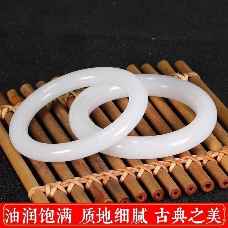 高仿新疆外蒙料和田玉白玉圆条手镯女款青白玉胖圆条玉镯子款