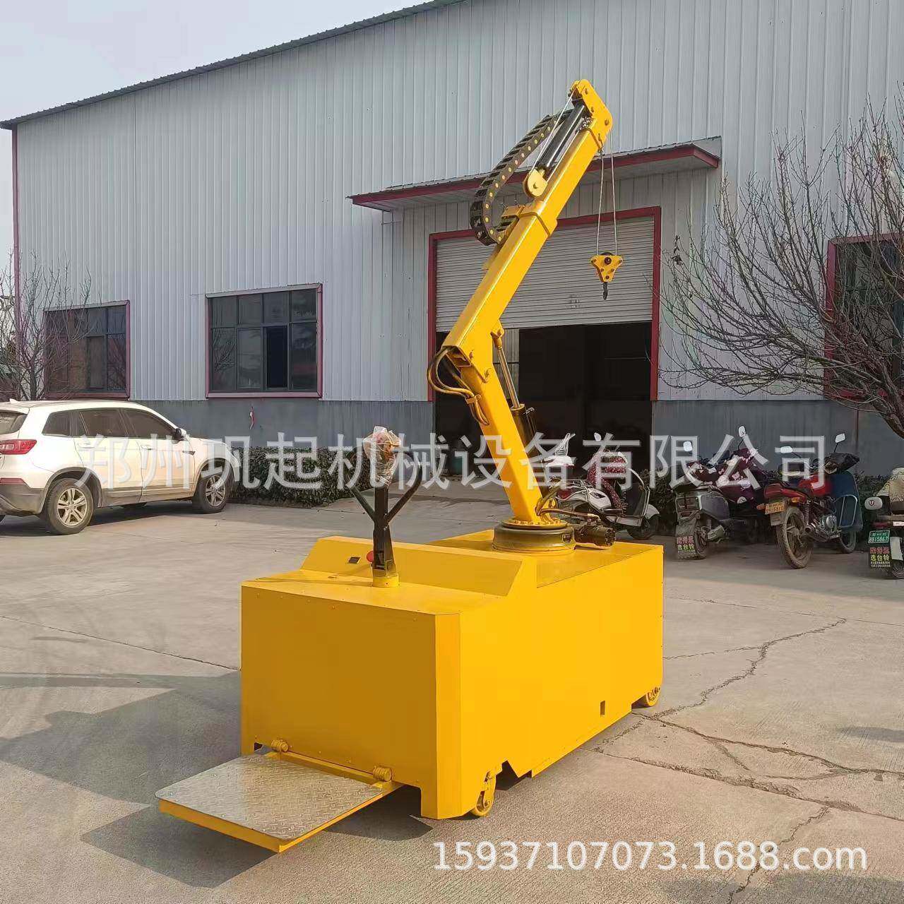 无线遥控可旋转小吊车注塑车间吊模具用移动吊机2吨充电吊车