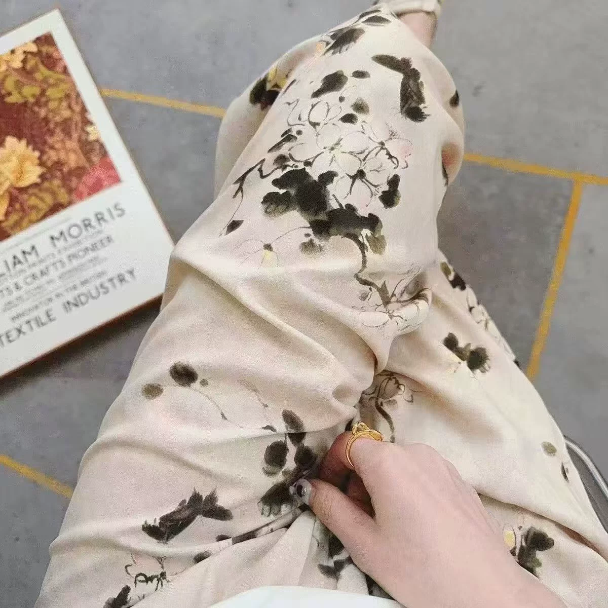 棉绸睡裤女士夏季薄款大码人造绵绸可外穿家居碎花长裤子直筒宽松
