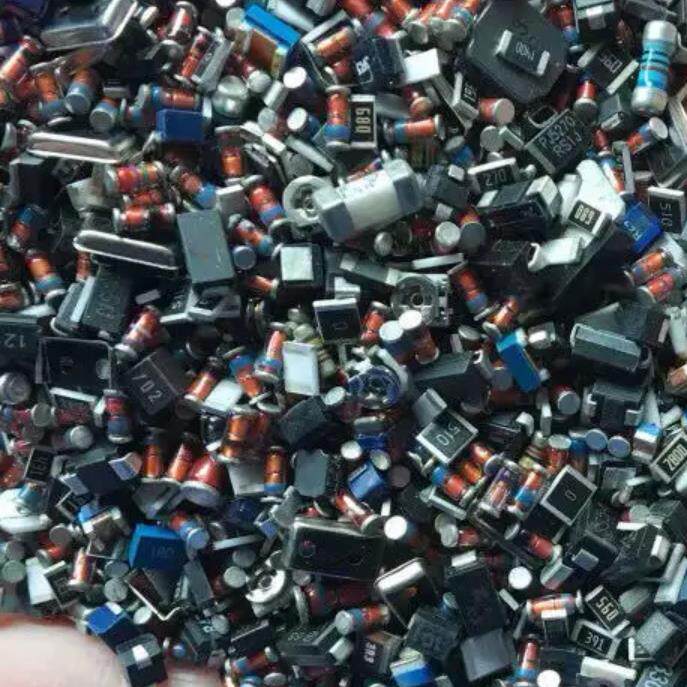 贴片电容电阻二极管三极管保险稳压管等等 随机混装