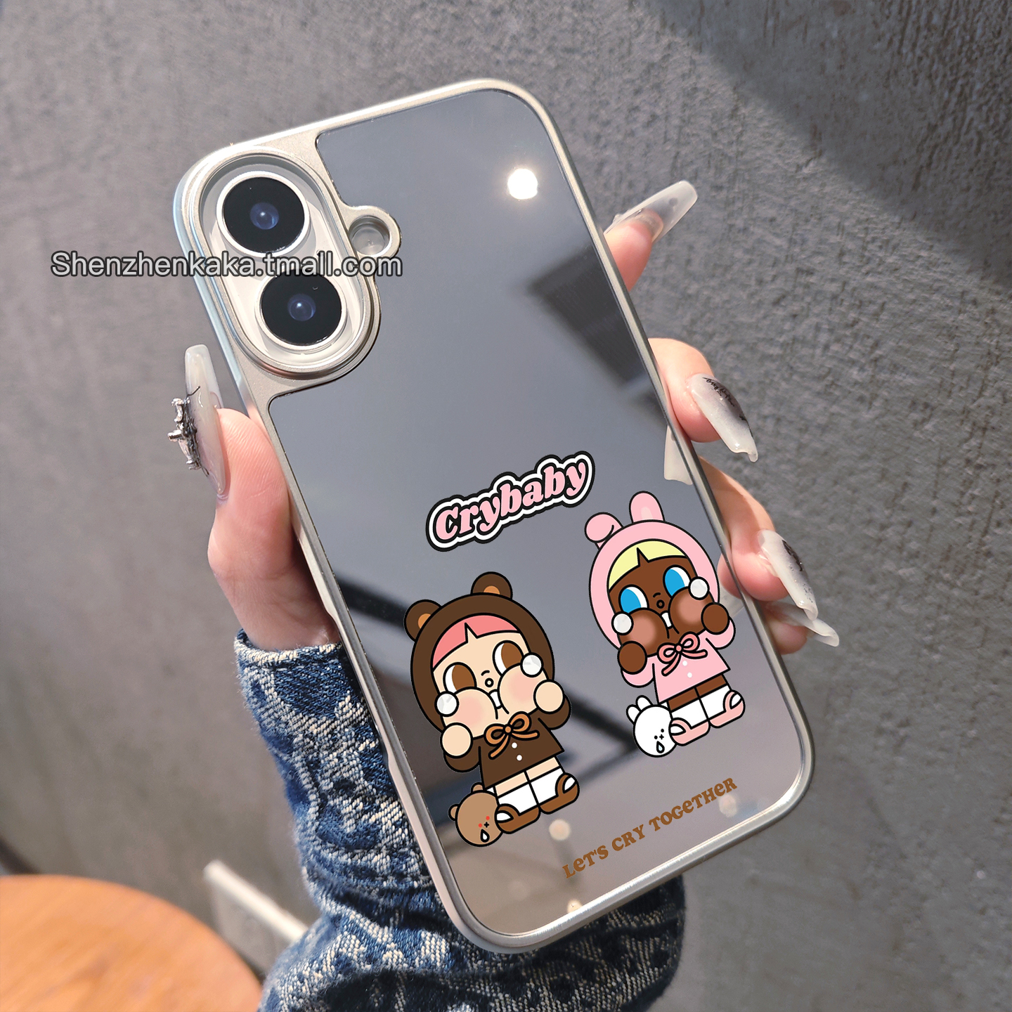 crybaby哭娃iPhone17手机壳镜面苹果16pro高级电镀银15plus潮玩公仔适用时尚新款好看女孩14promax带镜子补妆