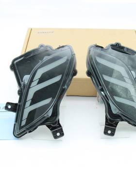 适用FT汉兰达LED后杠灯20-223功能转向灯刹车灯直销红色熏黑