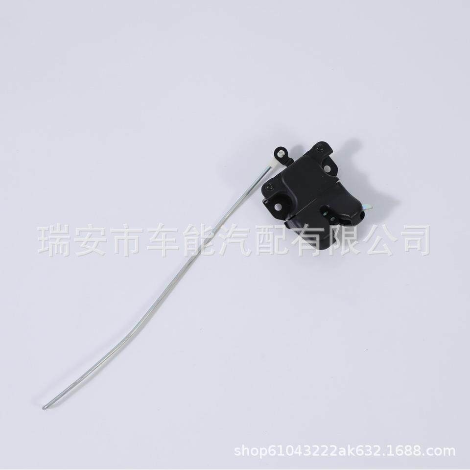 81230-0U000适用于现代瑞纳后备箱锁机