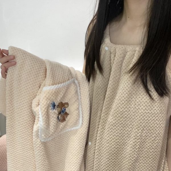 夏季浴衣可穿可裹浴巾家用女吊带浴裙珊瑚绒柔软亲肤不掉毛洗澡