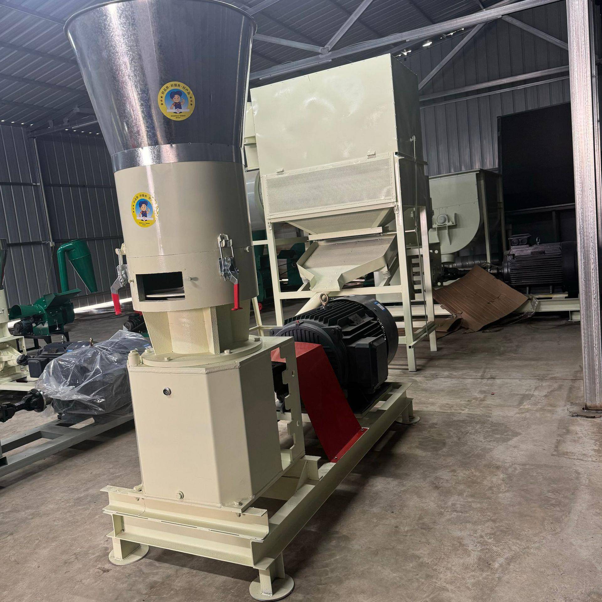 160型家用饲料颗粒机养殖用干湿两型鸡鸭鹅鱼牛马羊骡养殖饲料机