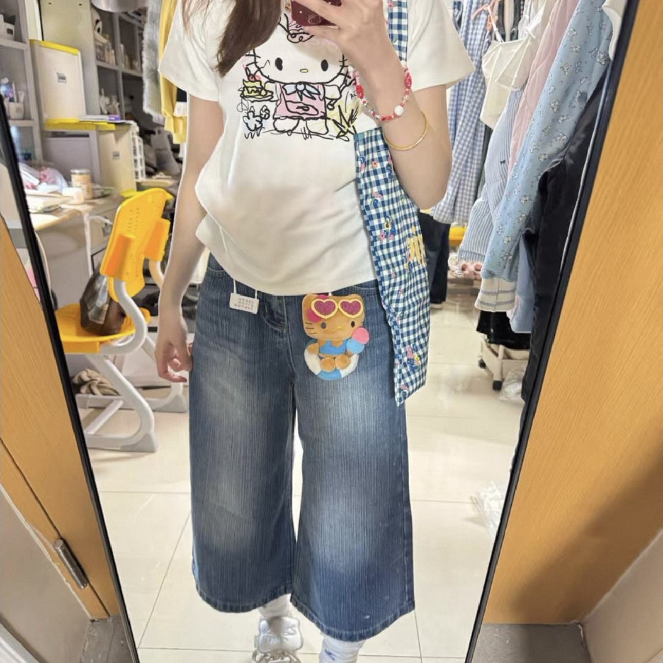 【送运费险】kitty印花正肩短袖