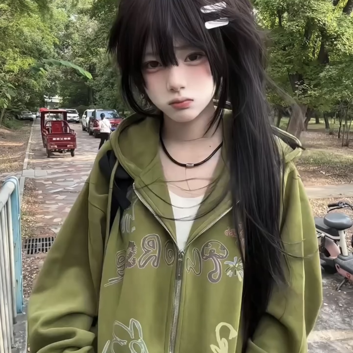 美式复古涂鸦连帽外套卫衣女春秋设计感橄榄绿宽松拉链开衫上衣
