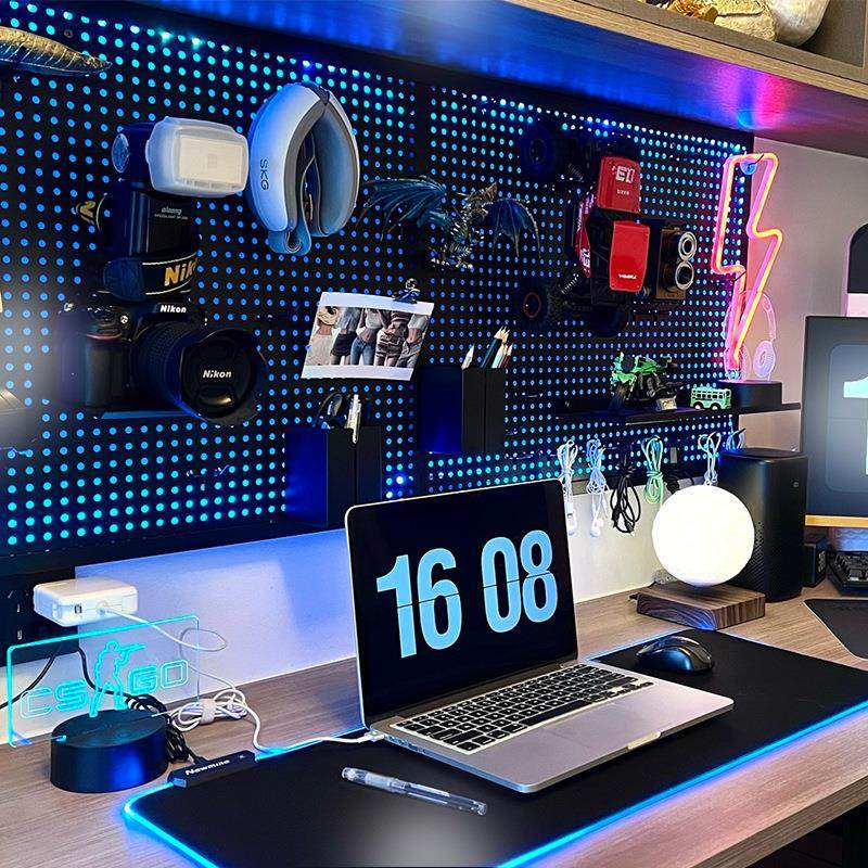 GZ6M洞洞板电竞墙隔板置物架电竞房桌面电脑桌装饰收纳挂板展示架