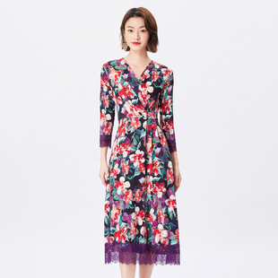 沐兰商场同款法式优雅印花茶歇裙2025年春气质减龄V领连衣裙