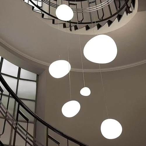 中山灯具北欧简约鹅卵石旋转楼梯吊灯奶油风公寓挑高客厅餐厅吊灯