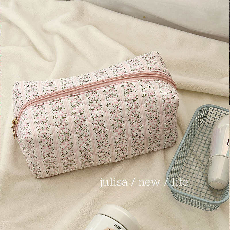 春夏日可爱小碎花大容量化妆包旅行便携洗漱袋立体收纳整理豆腐包