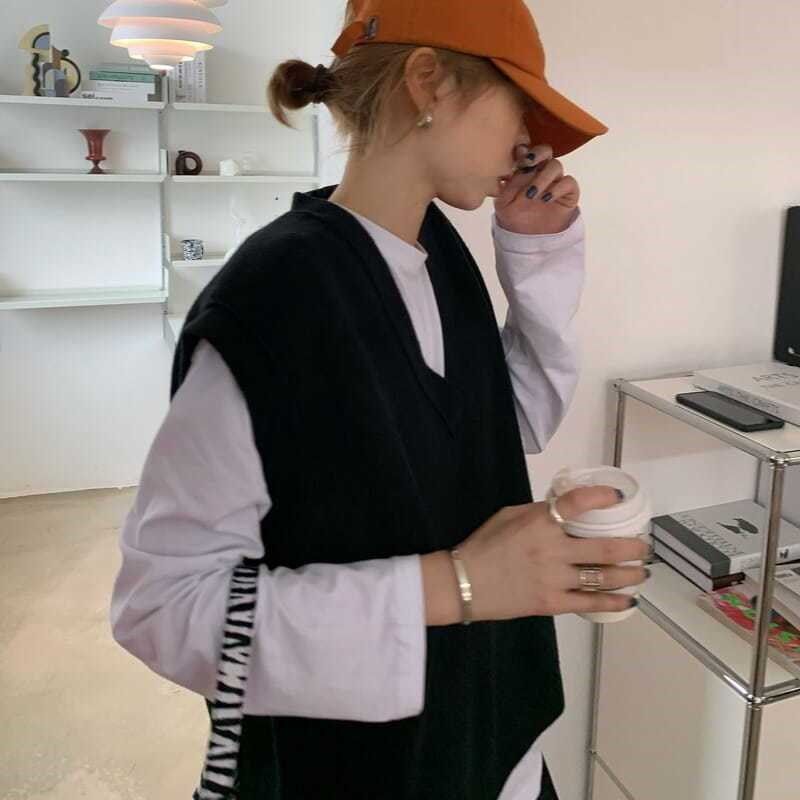 胖MM大码胖人穿搭宽松V领套头毛衣针织马甲背心女秋季外塔上衣潮