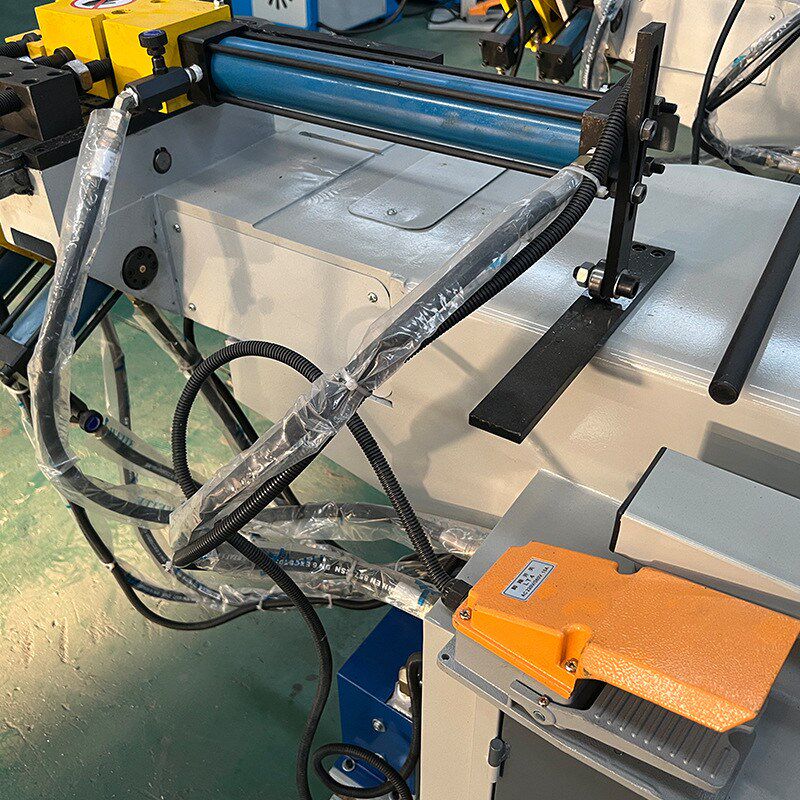 半自动弯管机汽车头枕支撑杆保险杠车把手后备箱杆液压弯管机