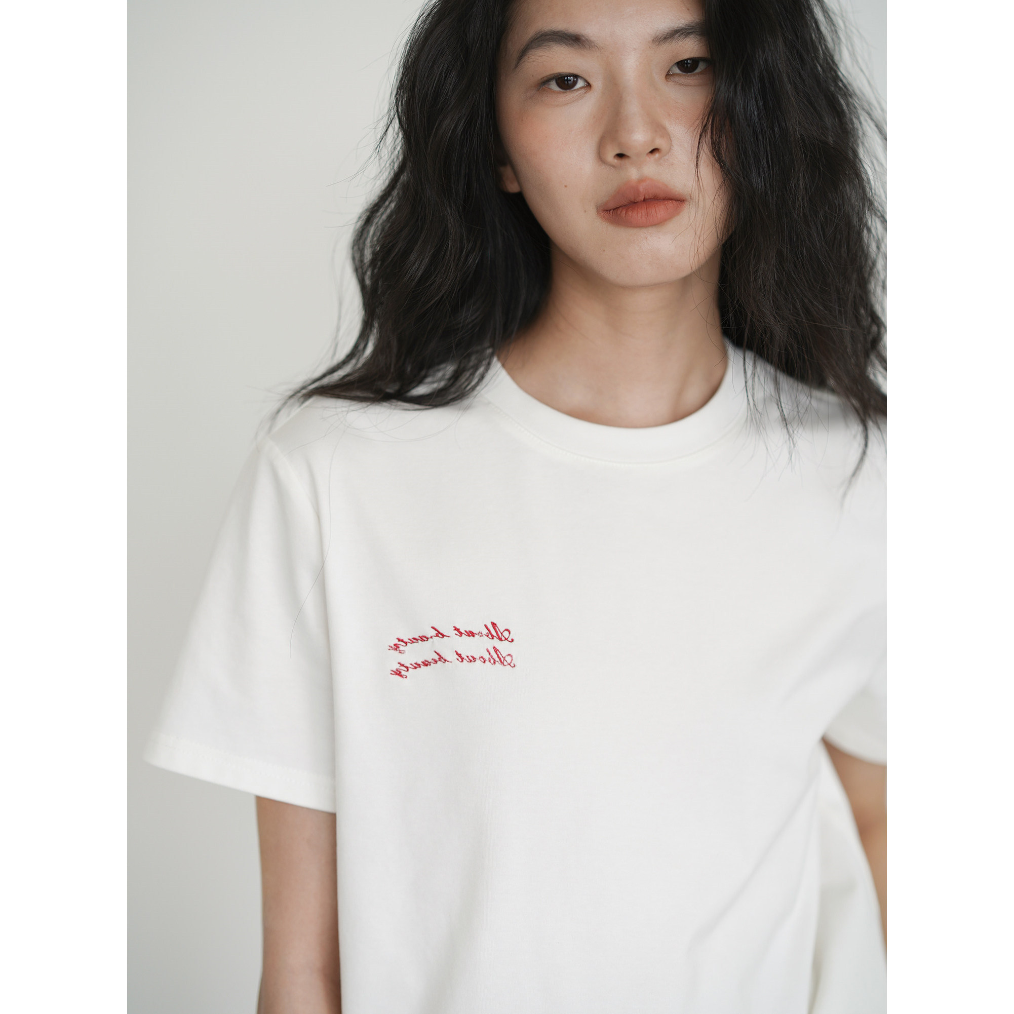 美式复古白色短袖T恤女夏季轻薄透气休闲宽松显瘦正肩小个子上衣