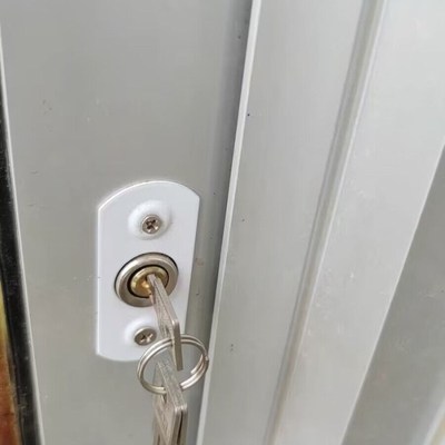 对开门锁塑钢推拉门锁扣平移门锁具带钥匙对开固定铝合金专用锁扣