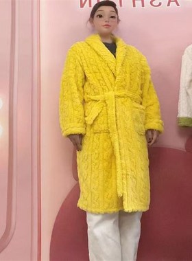 冬季新款珊瑚绒中长款家居服加厚可穿可裹不掉毛浴巾黄色睡袍