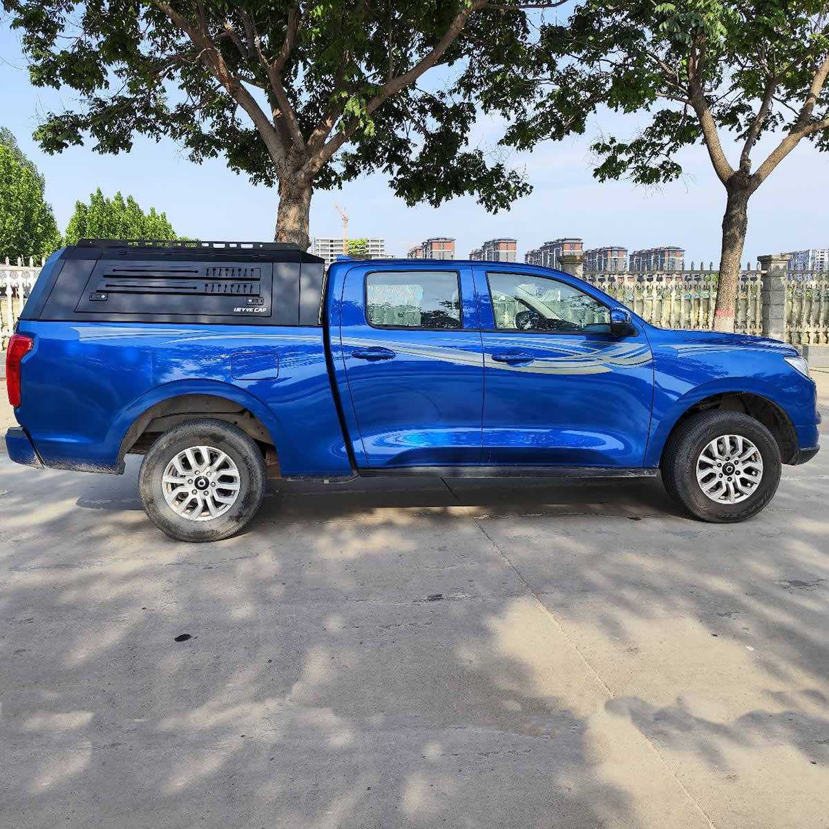 HILUX海拉克斯VIGO皮卡盖REVO三开门后盖货箱盖高盖尾箱盖不锈钢