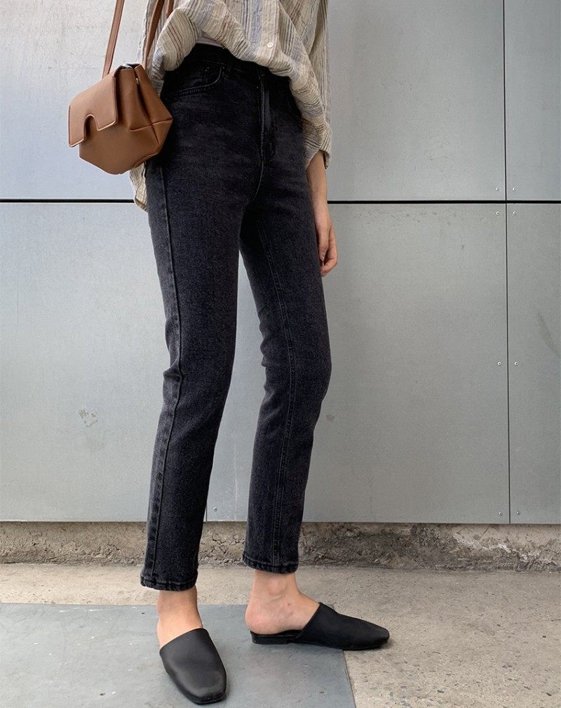 春季2021新款八分黑灰色牛仔裤女宽松直筒九分百搭高腰阔腿小个子