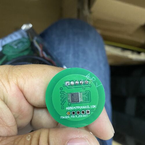 磁编码器AS5047P可以输出UVW 脉冲直径32毫米代替霍尔传感器信号