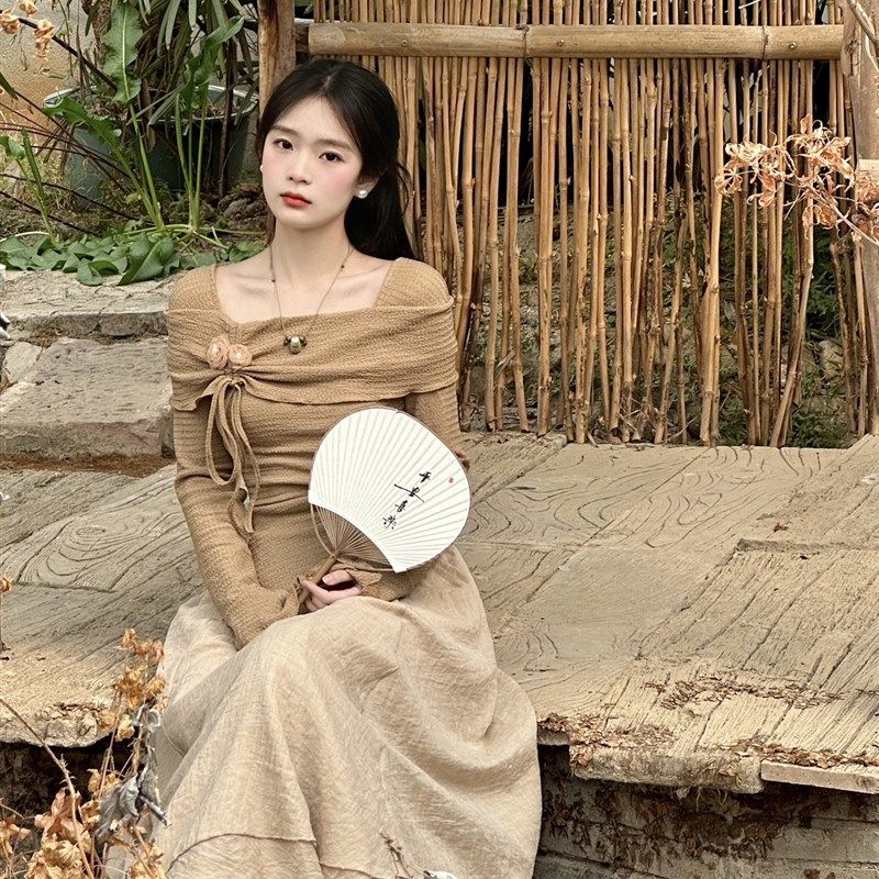 一罐杏仁桃新中式清冷感套装春女禅意国风上衣半身裙女装两件套