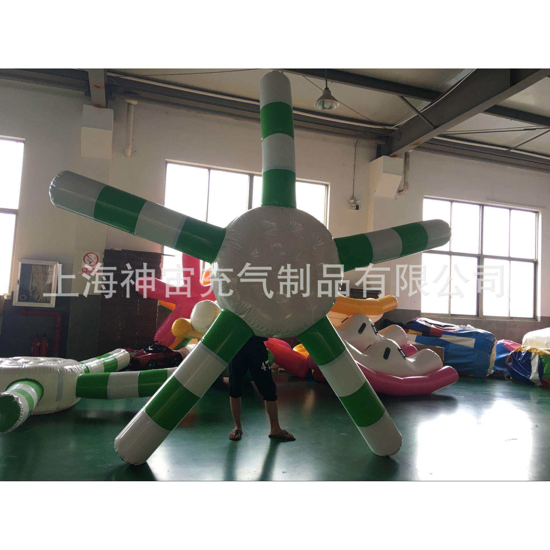 充气水上海星水上漂浮物水上风火轮跳床玩具水上乐园设备
