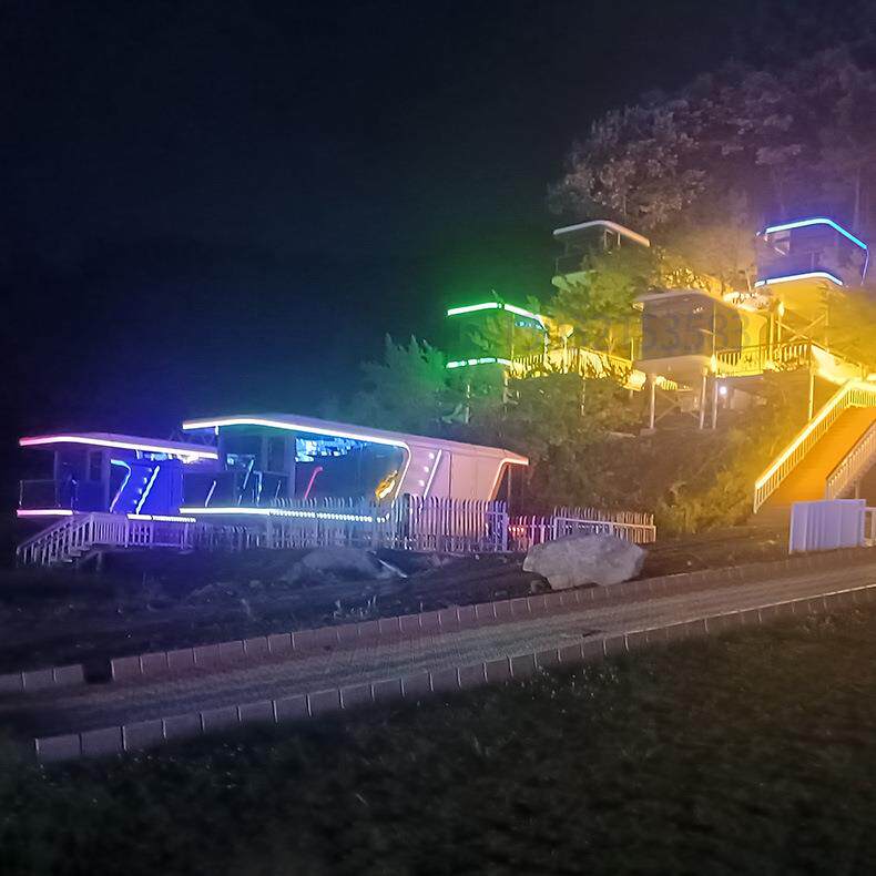 太空舱露营地住宿景区户外未来科幻感度假型酒店便捷式移动小屋