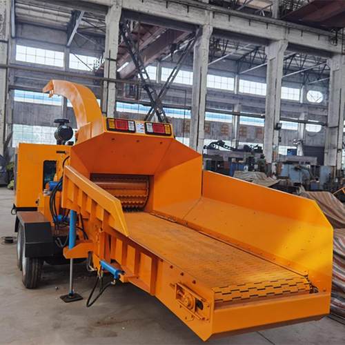 柴油式移动树枝粉碎机园林果园用果树碎枝机自动喷料