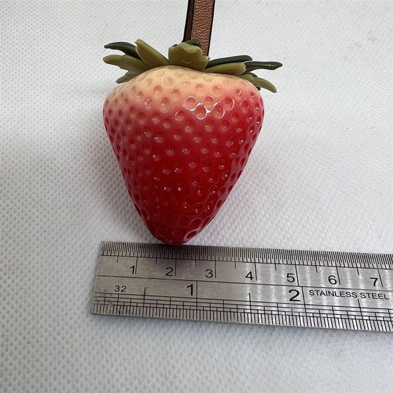 C10新款T家草莓挂件明星同款高级立体可爱莓有烦恼小红书同款包,服饰配件/皮带/帽子/围巾,包挂件,淘宝优惠券,粉丝福利购,淘宝优惠卷