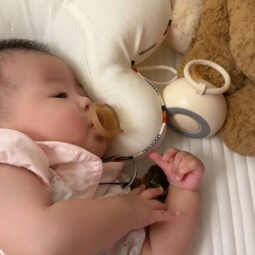 智能宝宝安抚哄睡神器白噪音睡眠仪哭声识别快速入睡降噪音助眠机
