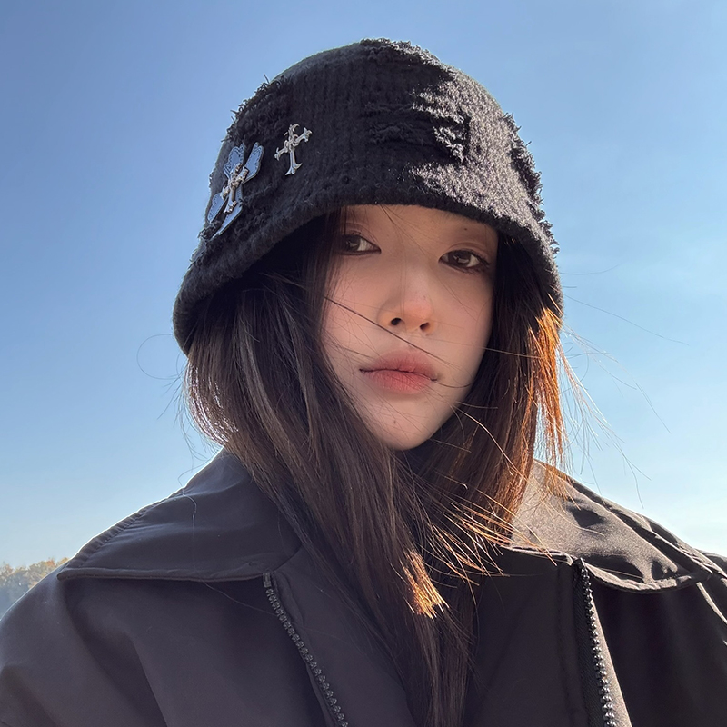 【猫仔kitten】秋冬款复古美式十字架盆帽毛绒小众水桶针织帽子女