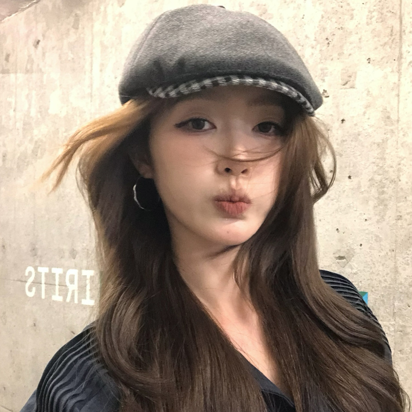 【猫仔kitten】黑白格子拼接前进帽大头围显脸小报童帽秋冬帽子女