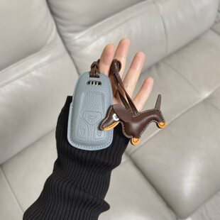 专用于2024款 奥迪q5l钥匙套a4l新男a6汽车q5壳a6l扣a5皮包q3女q2l