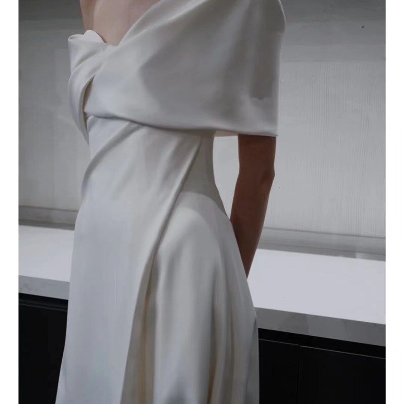 法式缎面轻婚纱2024新款夏一字肩开叉礼服拖尾新娘结婚出门纱鱼尾