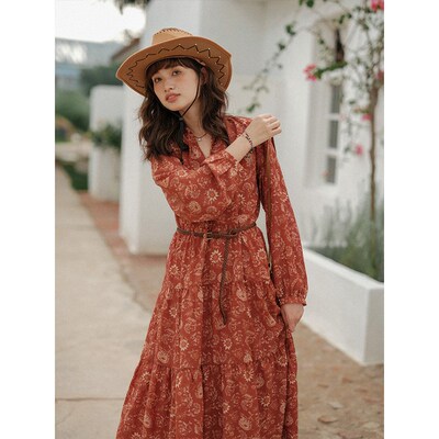 复古云南新疆草原焦糖色雪纺碎花波西米亚度假流苏宽松连衣裙长裙