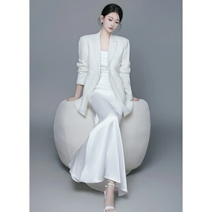 白色高级感职业西装外套配吊带连衣裙套装女2025新款西服裙子两件